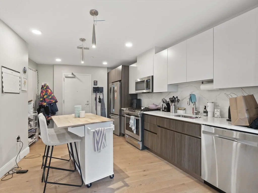 9 Central St, Spring Hill