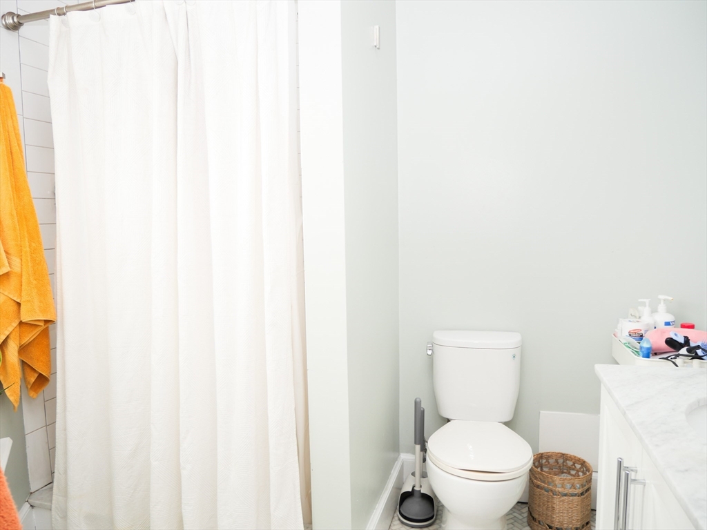 45 Carlton, Longwood