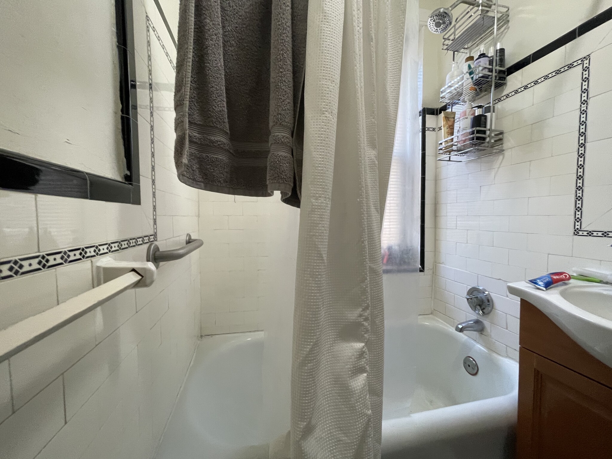 53 Fellsway West, Medford