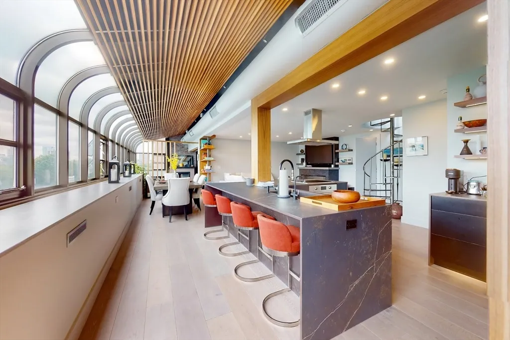 270 Beacon St, Back Bay