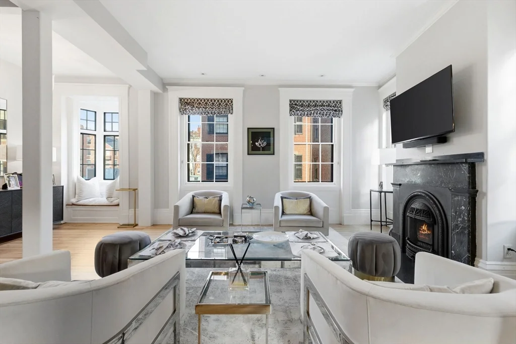 50 River St, Beacon Hill