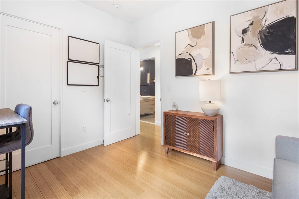 210 Bolton St, South Boston