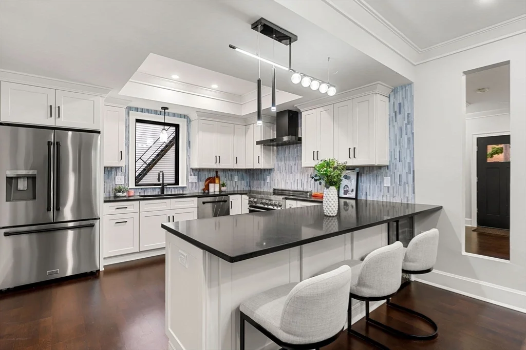 6 Pearl St, East Somerville