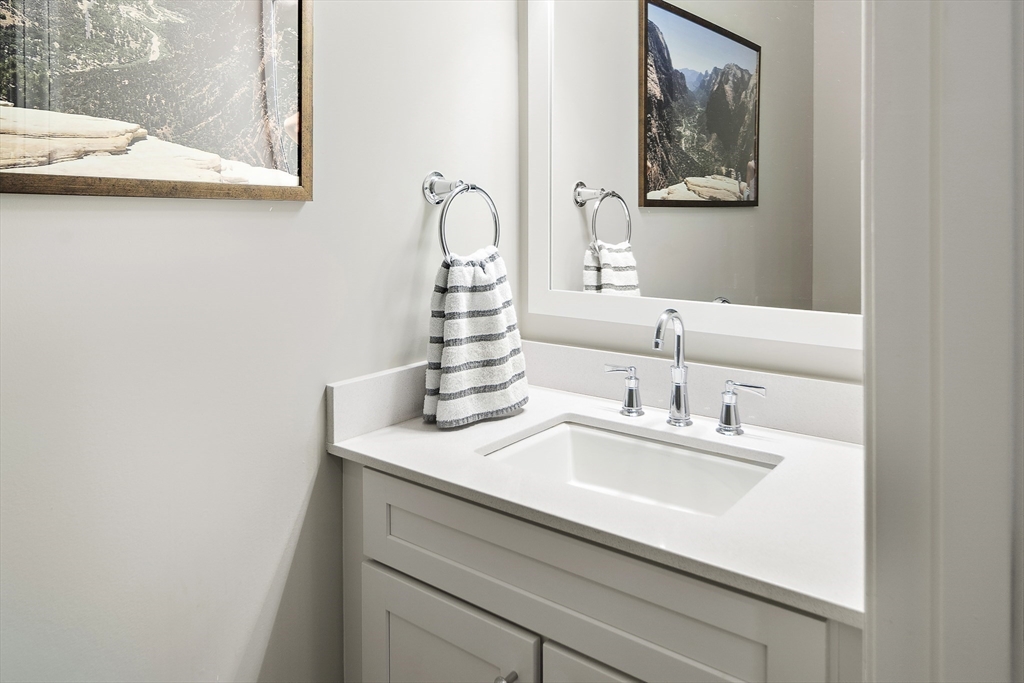 175 North Ave, Wakefield