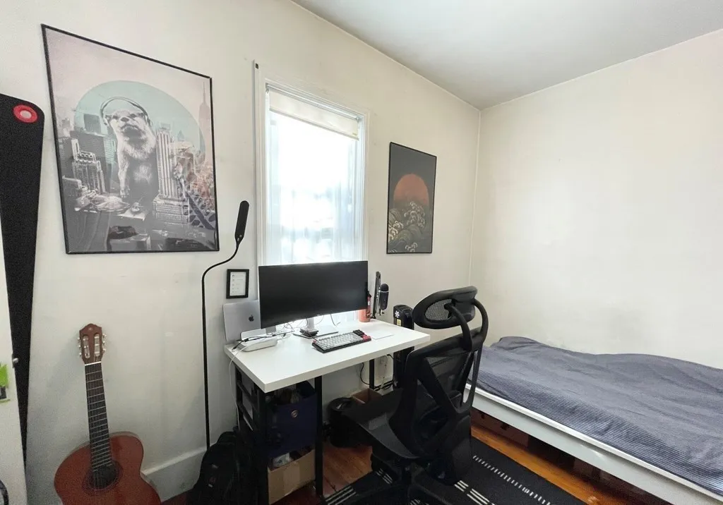 52 Delle Ave, Mission Hill