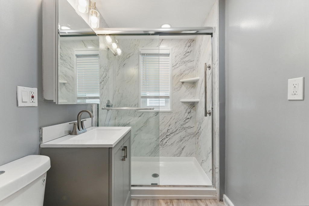 17 Hillsboro, Boston