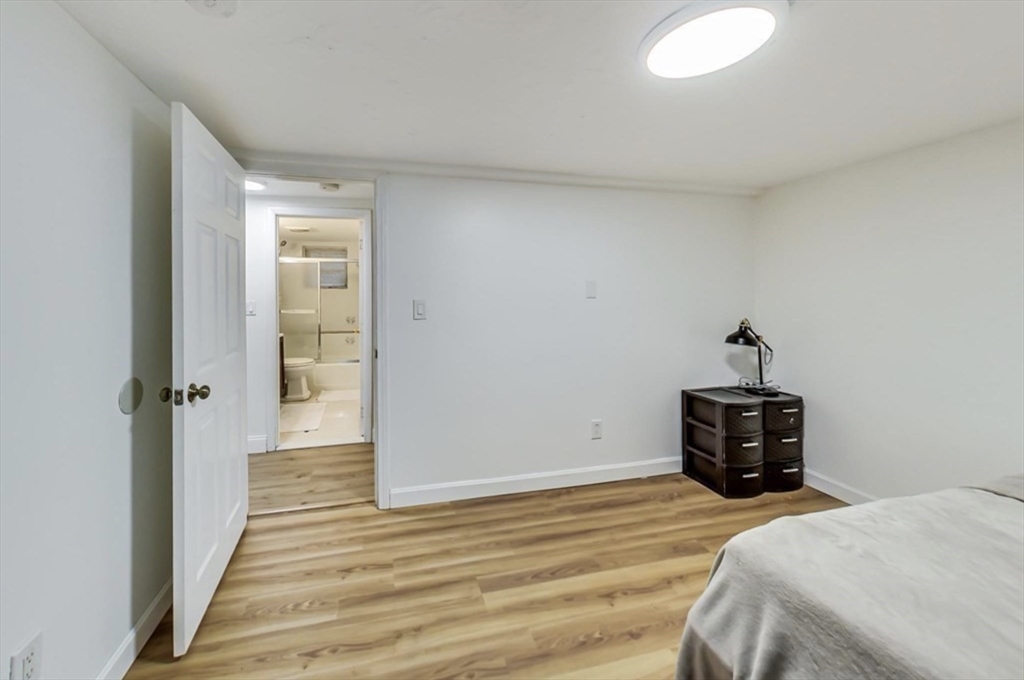 30 Hillside Ave, Malden