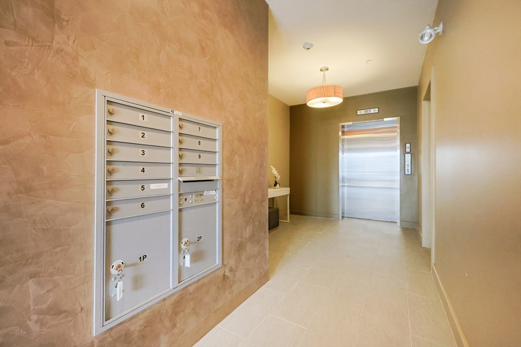 537 E 1st, South Boston