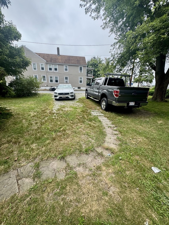 96 Main St, Fairhaven