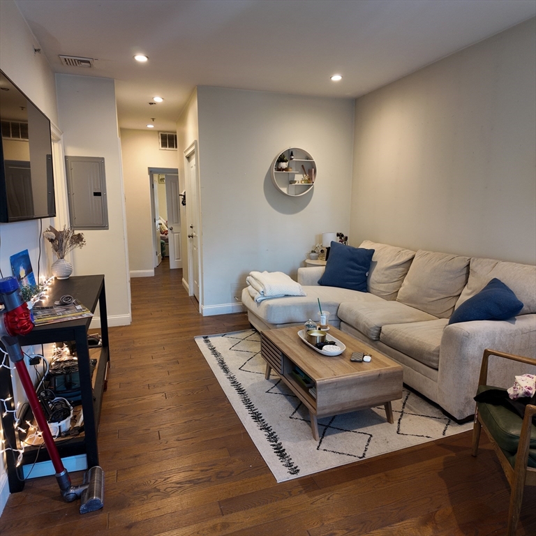 7 Loring, South Boston