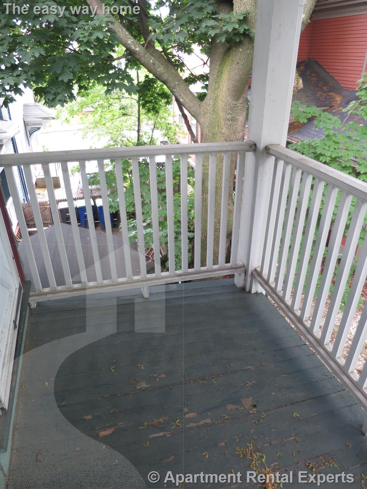 63 Liberty Ave, Davis Square