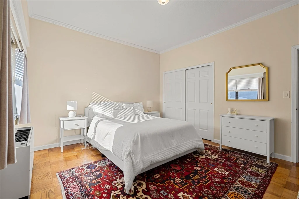 2 Hawthorne, West End