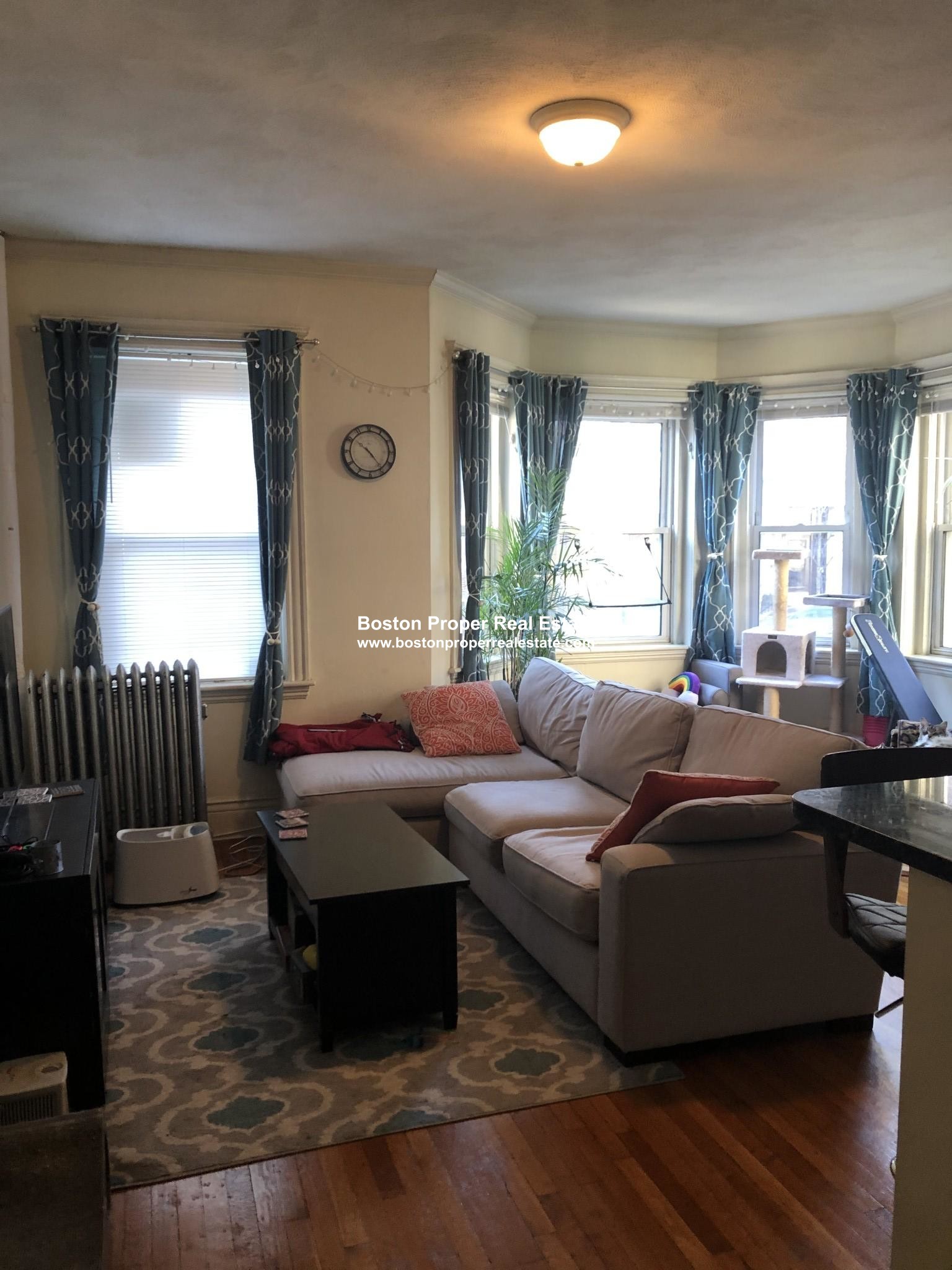 105 Queensberry St, Fenway