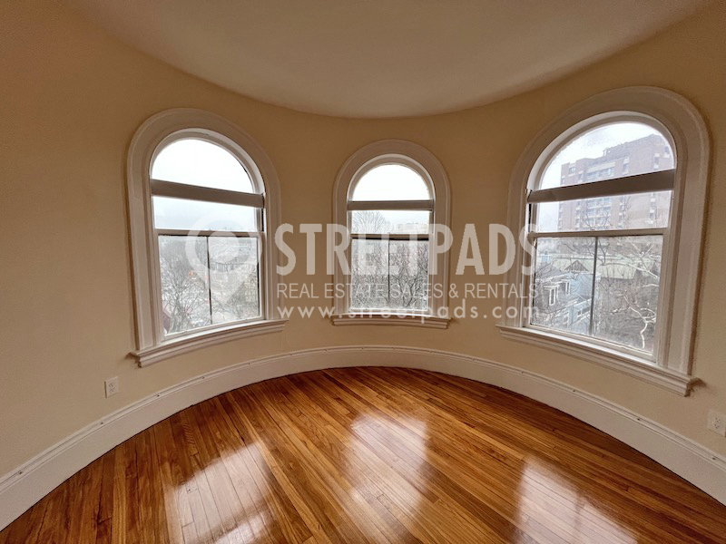 2 Ware St, Mid-Cambridge