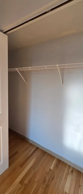 200 Ledgewood Dr, Stoneham