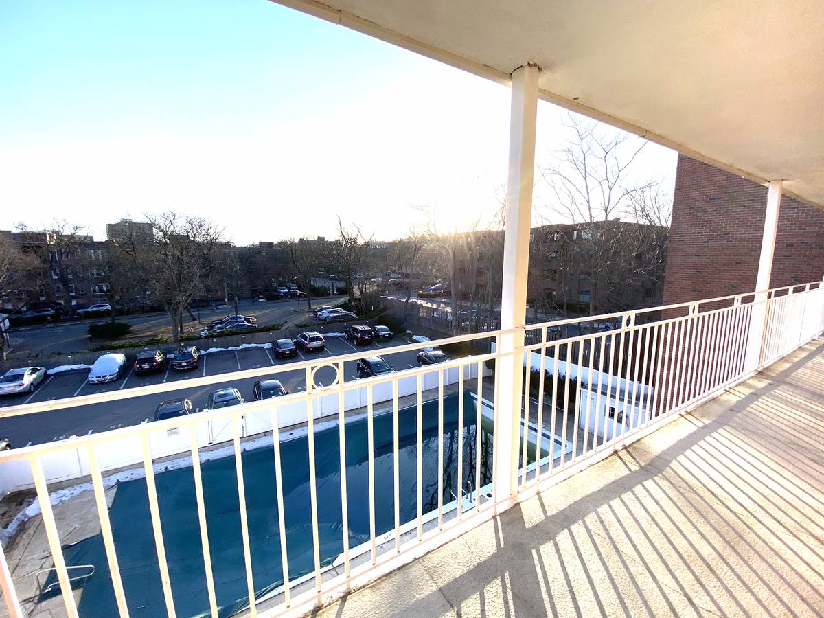 50 Green, Coolidge Corner