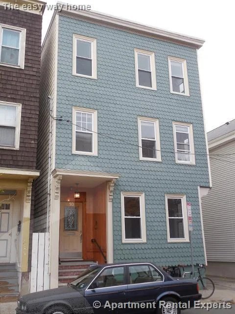 18 Harding St, Inman Square