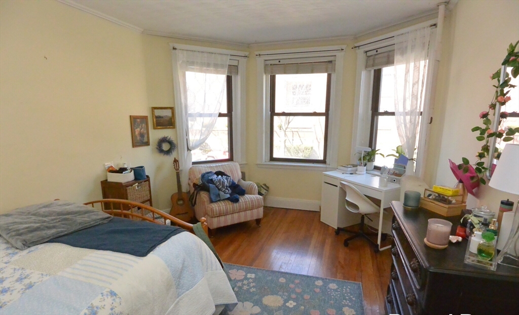 90 Brainerd Rd, Allston