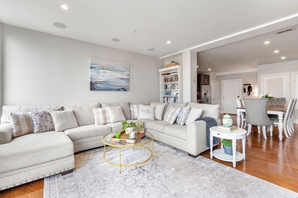 339 D St, South Boston