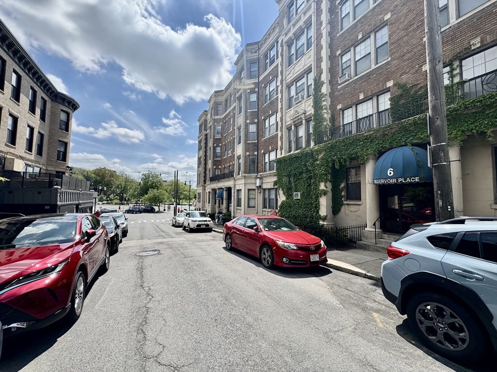 6 Sutherland Rd, Brighton