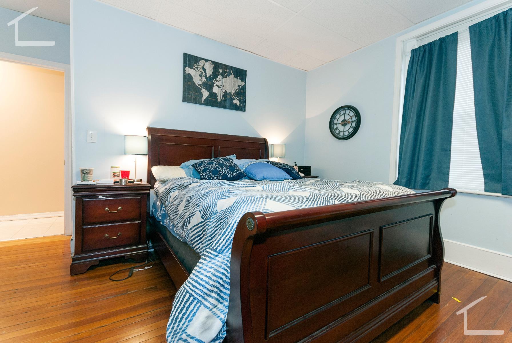 879 Beacon St, Fenway