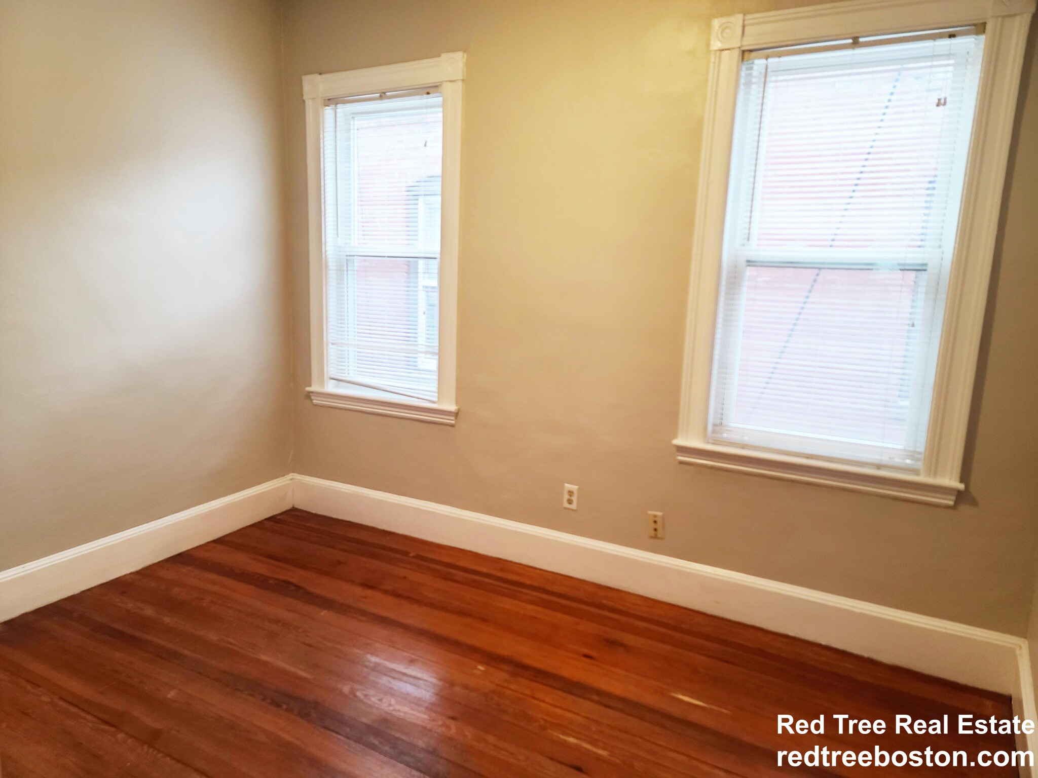 348 Faneuil St, Brighton