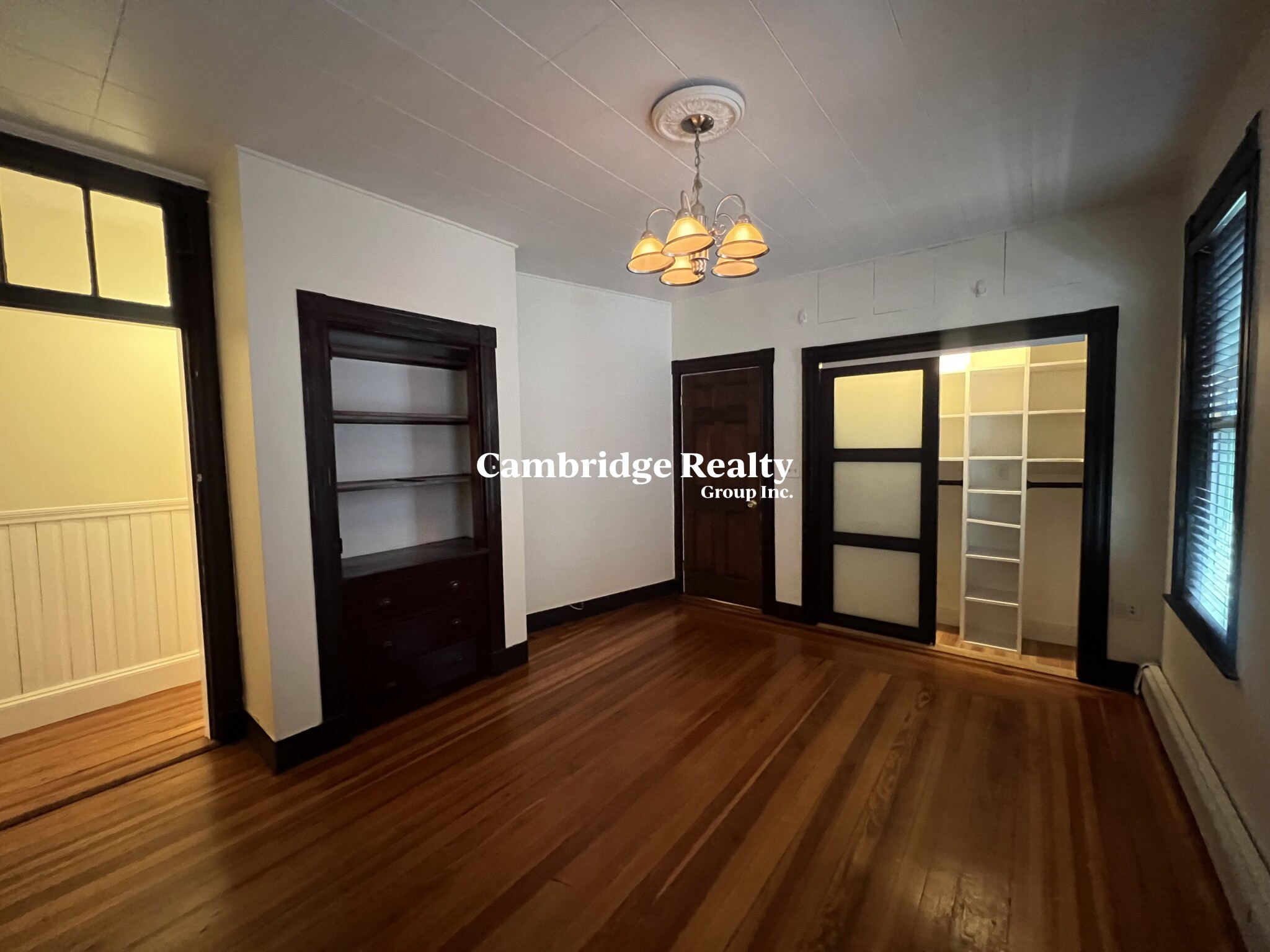 253 Washington St, The Port