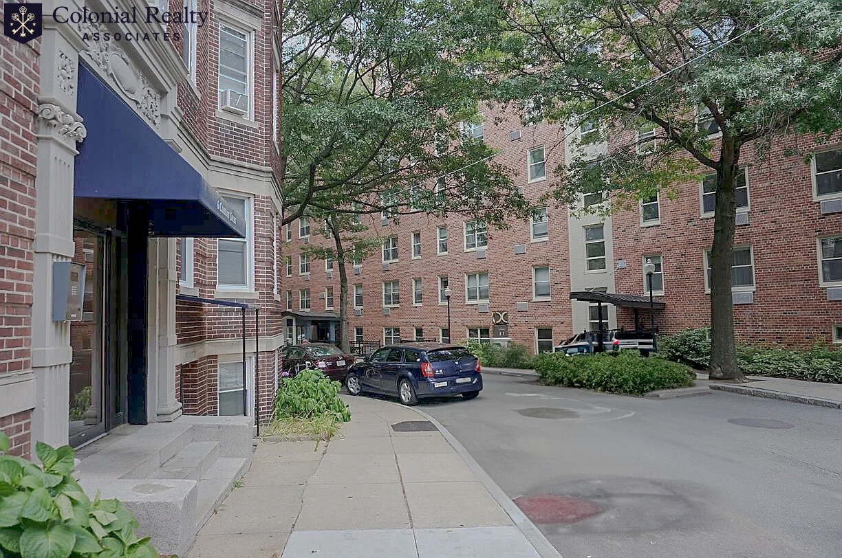 6 Camelot Ct, Brighton