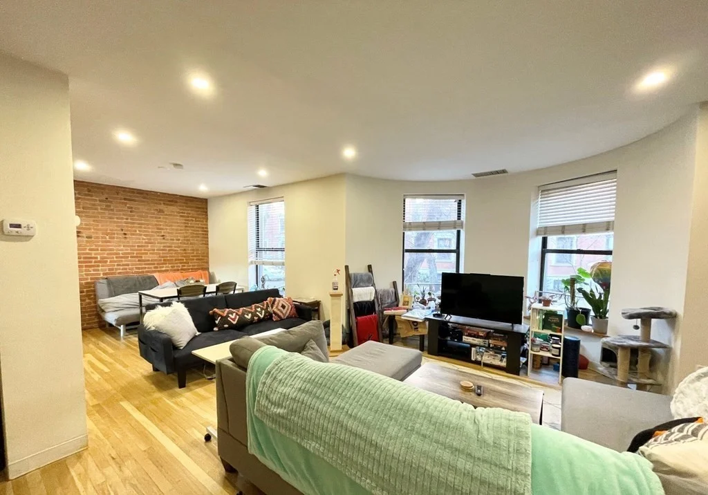 96 Gainsborough, Fenway