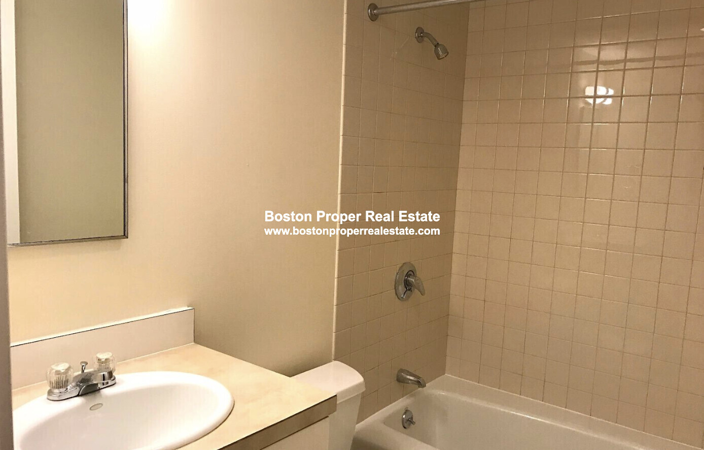 40 Boylston St, Downtown