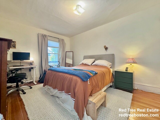 66 Williams St, Jamaica Plain