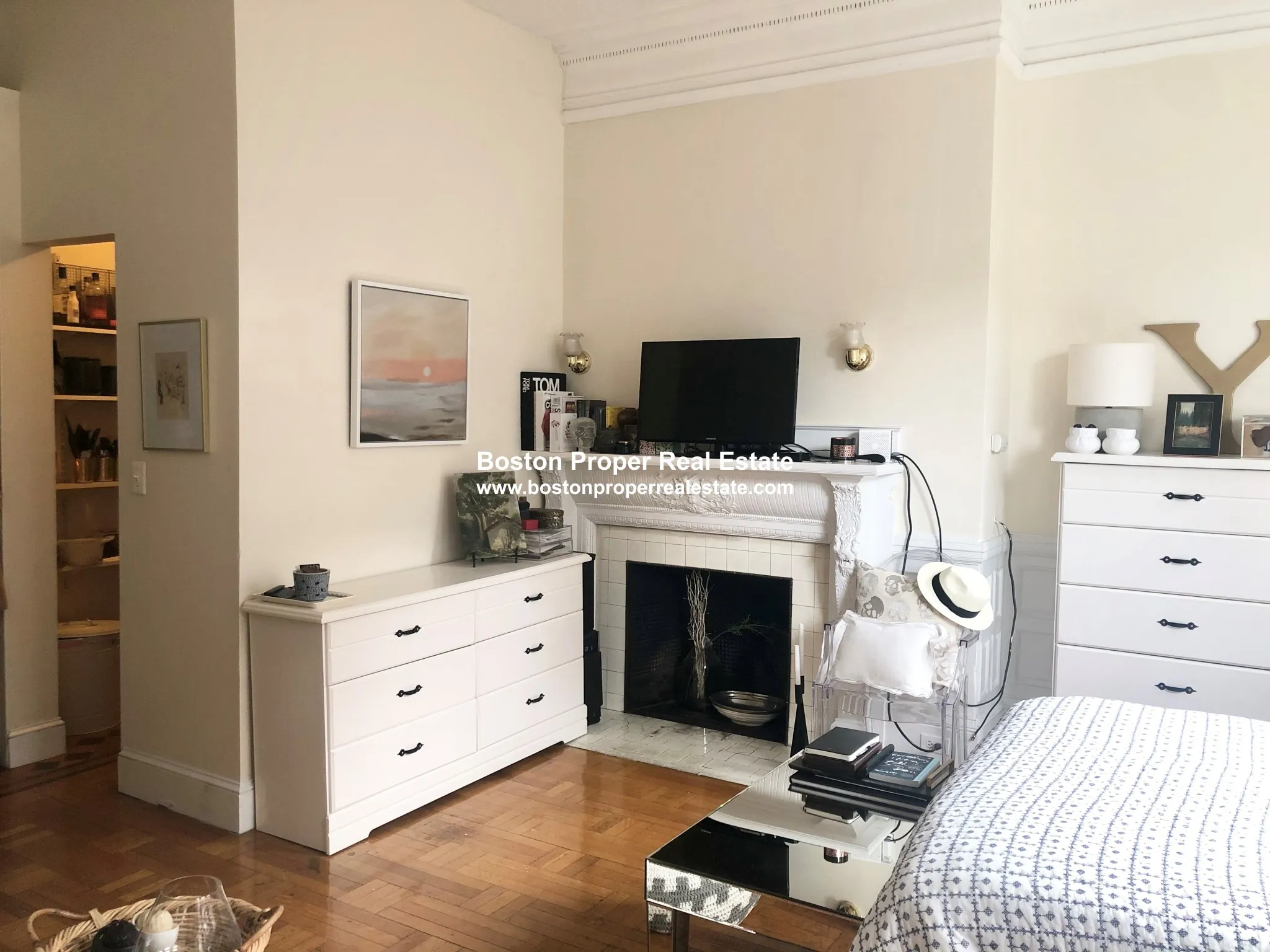 381 Commonwealth Ave, Back Bay