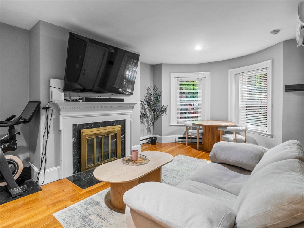 19 Greenwich Park, South End