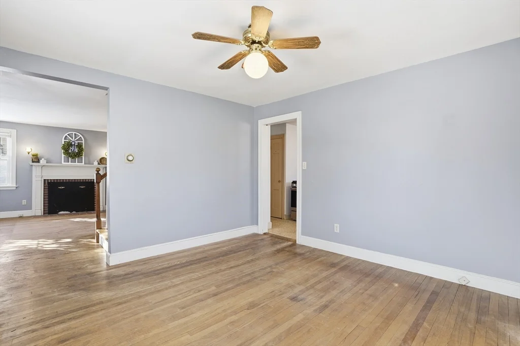 12 Cardinal Rd, Tatnuck