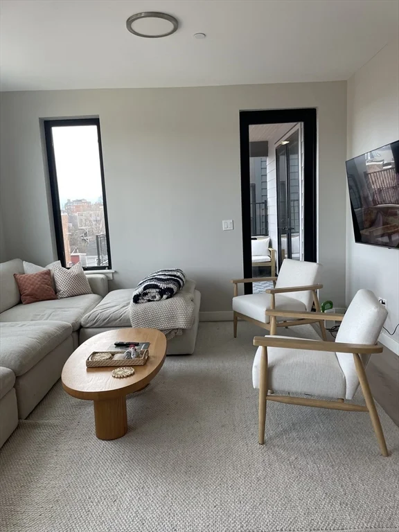 400 W Broadway, South Boston