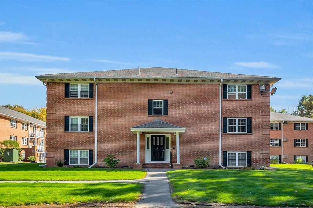 49 Leonard Rd, Boxborough