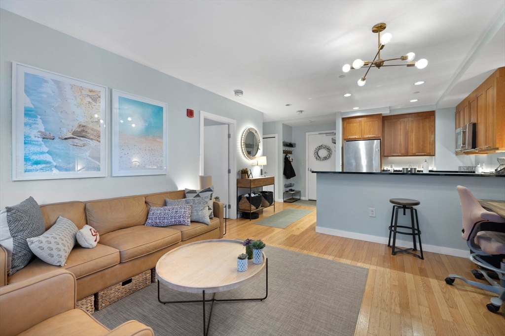 80 Broad St, Downtown