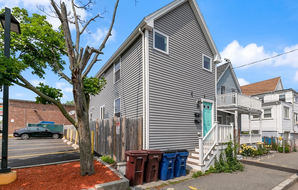25 Beachland Ave, Revere Beach