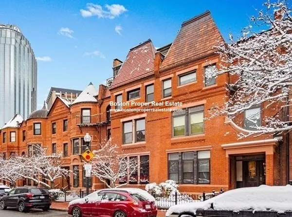 241 West Newton St, Back Bay