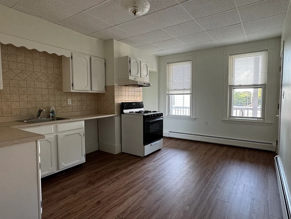 666 Saratoga St, East Boston