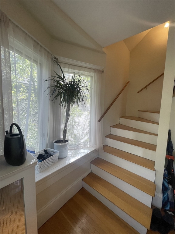 20 Burnham St, Tufts