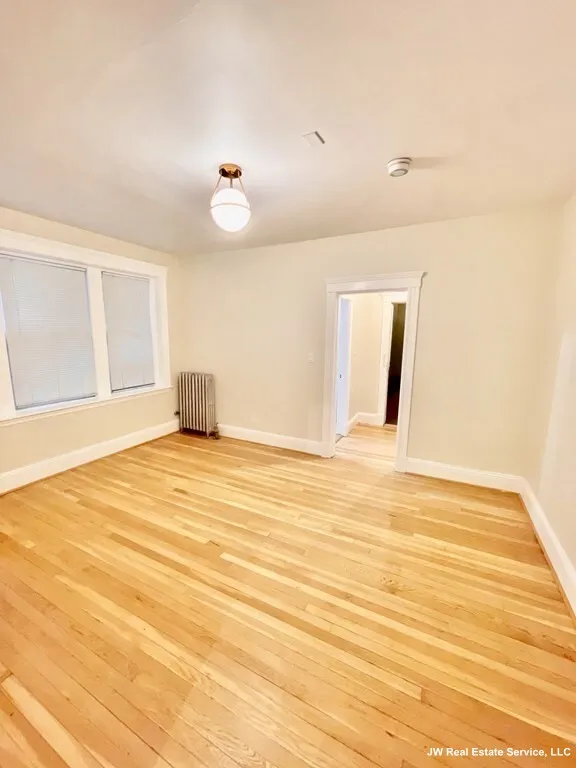 1699 Cambridge St, Mid-Cambridge
