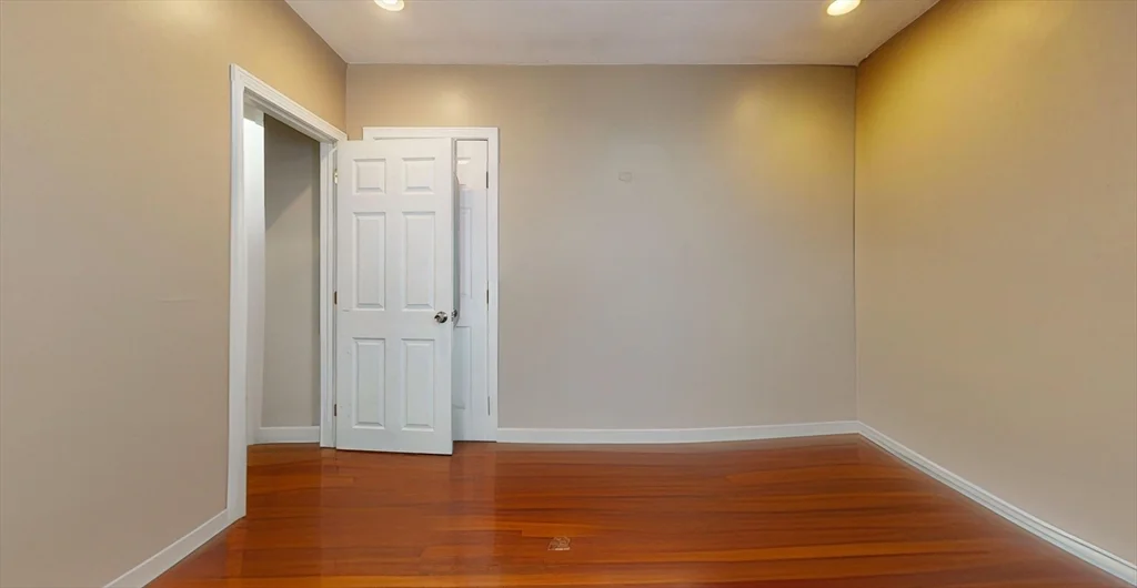 315 Silver, South Boston