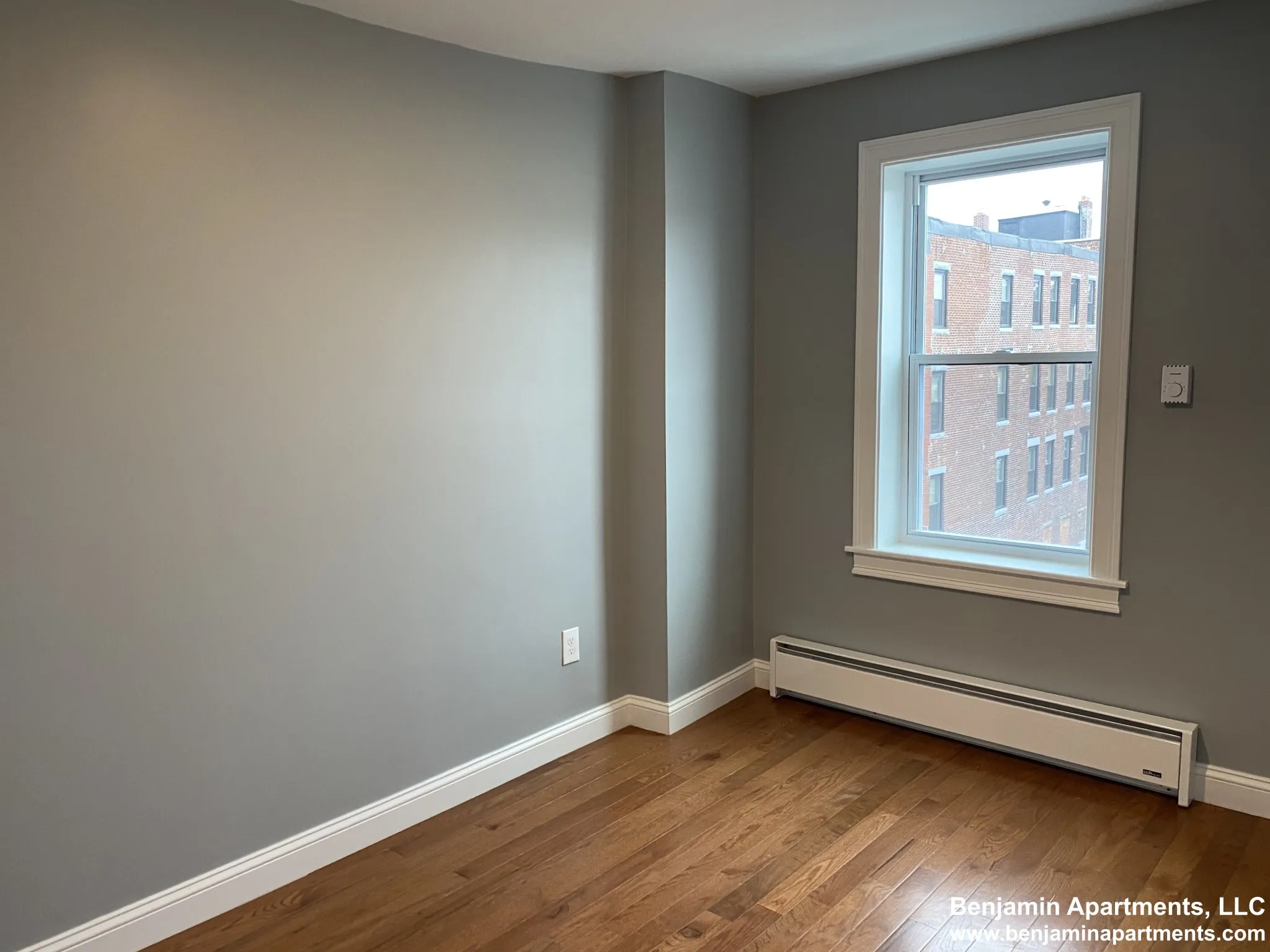 33 Chelsea St, East Boston