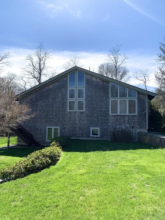 3 Nonquitt Ave, Nonquitt