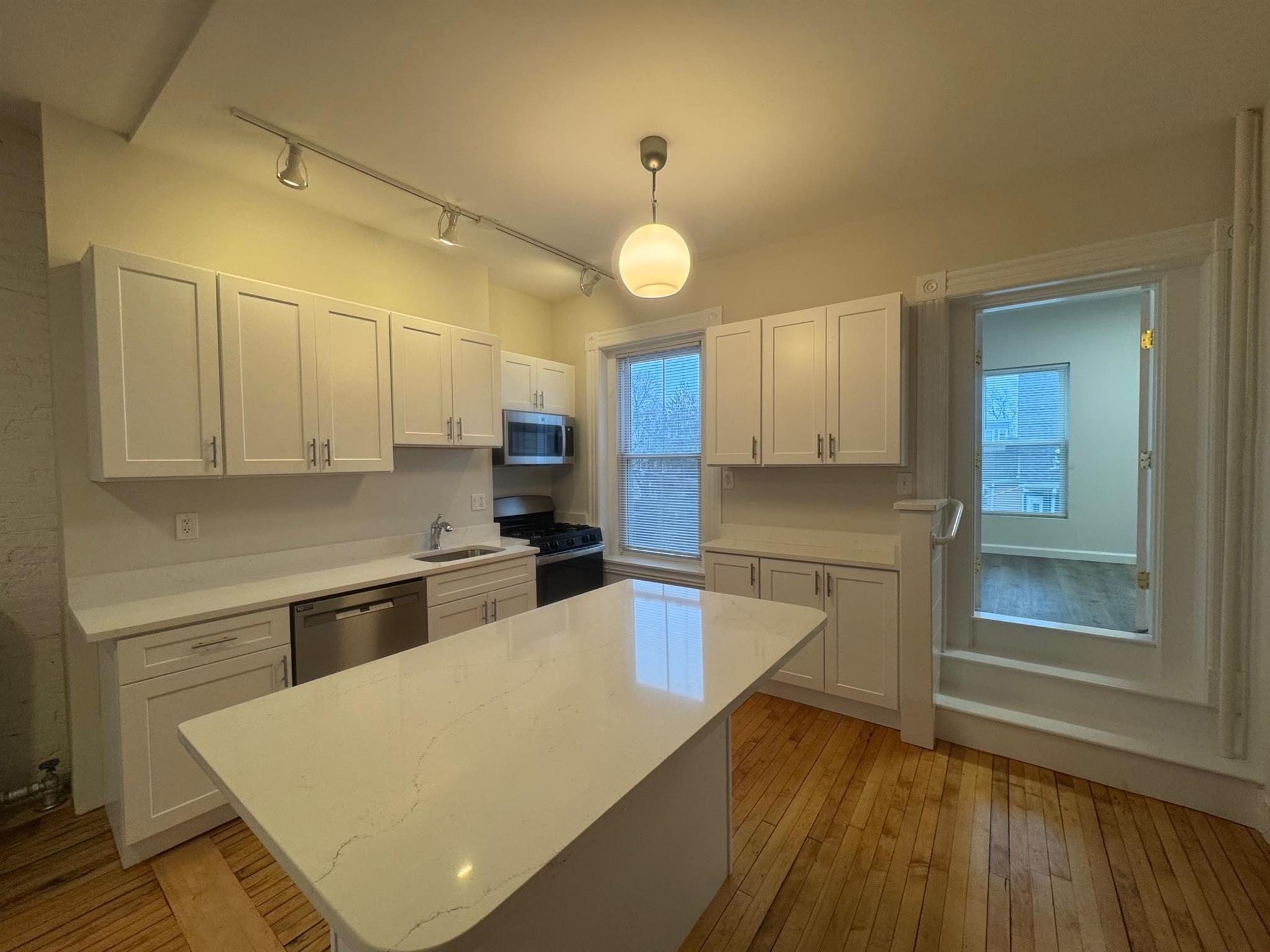 41 Laurel St, Ward Two