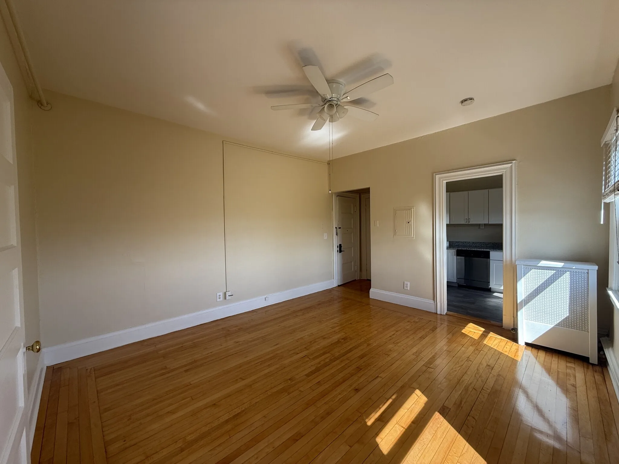 1470 Beacon St, Corey Hill