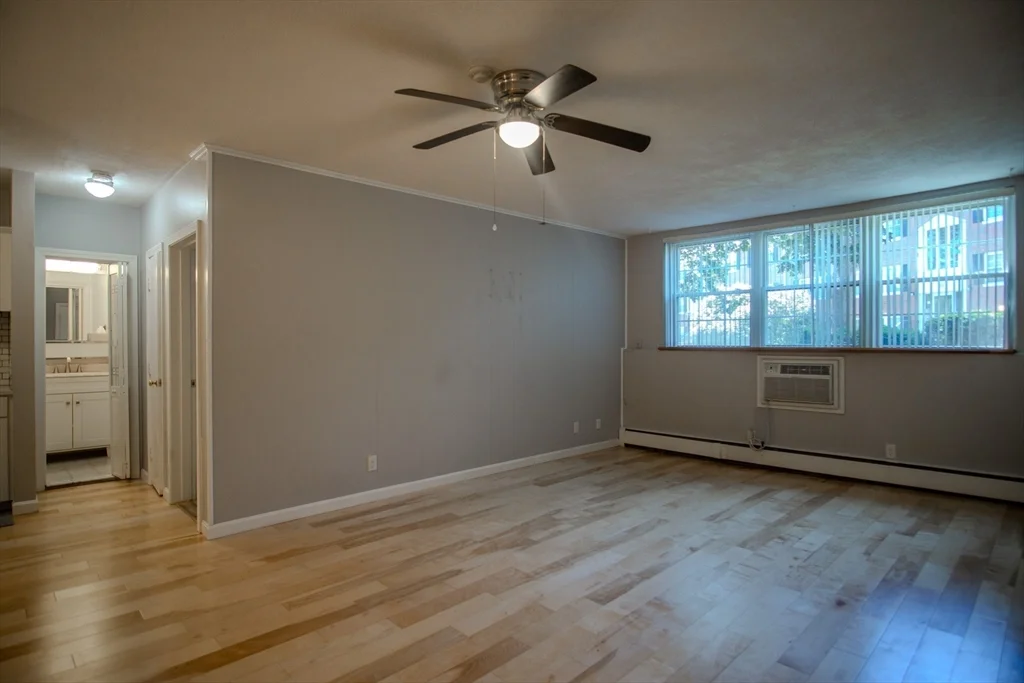 3 Tara Dr, Weymouth