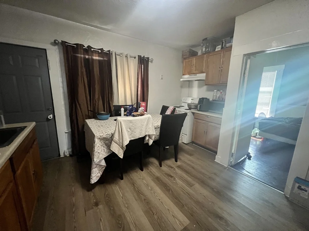 75 Intervale St, Brockton