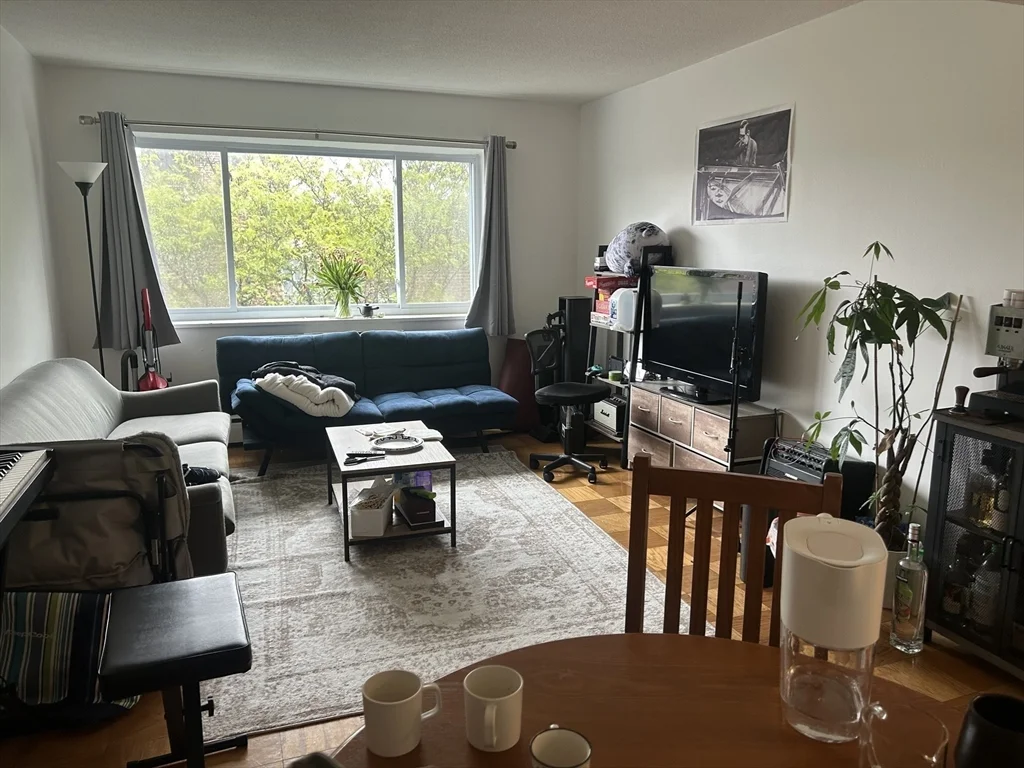 287 Harvard St, Mid-Cambridge